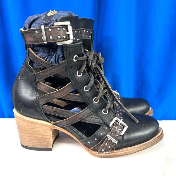 •NWT/NEW!! |•FREEBIRD BY STEVEN•| CHEYENNE Black & Brown Leather Booties Size 8 - Picture 2 of 16